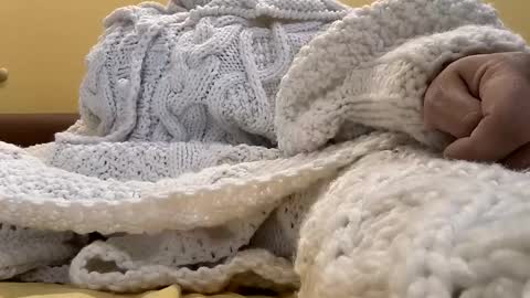 whitesweater online show from 02/17/26, 06:32