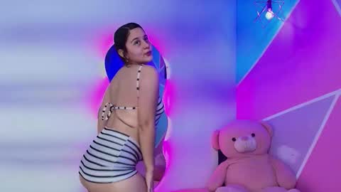 Whitney online show from 02/12/26, 01:28