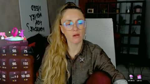 Snapshot of whitneypunnch chatting on 02/21/26, 02:40 whitneypunnch online show from 02/21/26, 02:40