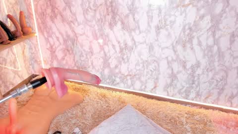 whitneyyfox online show from 01/20/25, 11:21