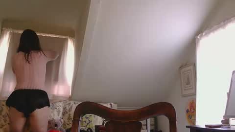 Miss Dior online show from 01/16/26, 06:12