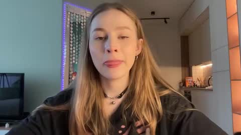 Alisa online show from 01/21/25, 07:04