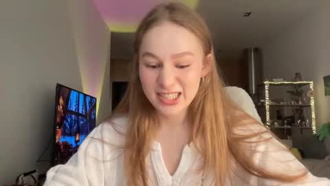 Alisa online show from 12/01/25, 07:13