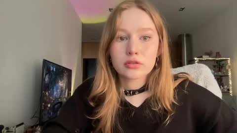 Alisa online show from 04/21/26, 07:47