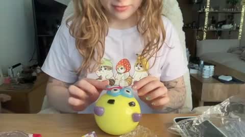 Snapshot of whoisalisa chatting on 06/25/26, 07:46 Alisa online show from 06/25/26, 07:46
