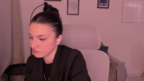 whoislulu online show from 03/04/26, 03:51