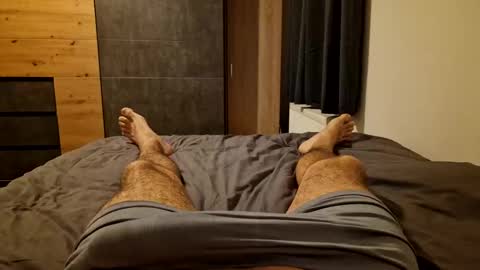 whoknowssomeone online show from 02/28/25, 11:01