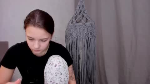 Veronica online show from 03/05/25, 06:23