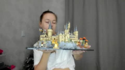 Veronica online show from 01/16/26, 08:46