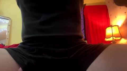 Snapshot of wichitawes chatting on 11/14/25, 06:12 Wichita Wes online show from 11/14/25, 06:12