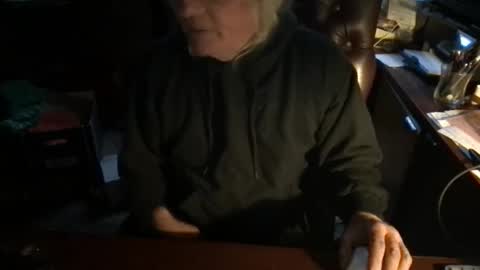 stevie online show from 11/19/25, 09:48