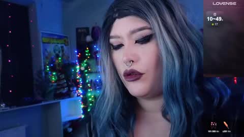 Laura  online show from 12/18/24, 05:15