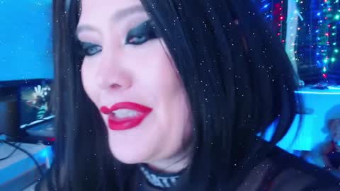 Laura  online show from 01/12/25, 04:42