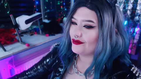 Laura  online show from 01/27/25, 05:03