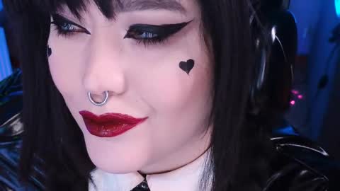 Laura  online show from 02/28/25, 05:48