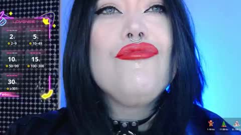 Snapshot of wickedxqueen chatting on 02/24/26, 10:08 Laura online show from 02/24/26, 10:08