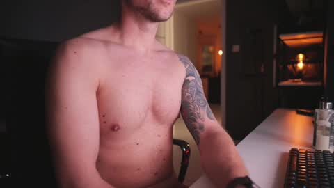 Snapshot of wiesiek0809 chatting on 01/23/25, 02:50 NiceeeCock online show from 01/23/25, 02:50