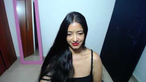 Ilauren online show from 01/17/25, 11:06