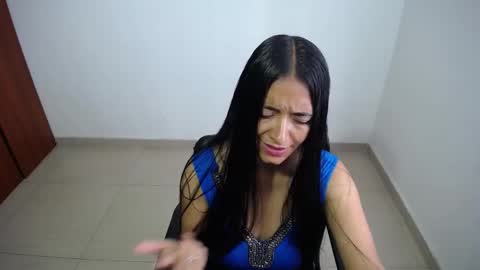 Ilauren online show from 09/11/25, 10:43