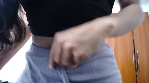 Ilauren online show from 10/18/25, 05:25