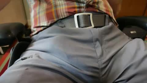 Snapshot of wiggo8 chatting on 09/14/25, 06:40 HornDawg online show from 09/14/25, 06:40