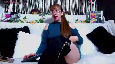 Snapshot of wiktoriabrown69 chatting on 04/21/26, 11:51 VICTORIA online show from 04/21/26, 11:51