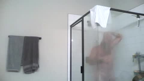 wil1565 online show from 11/18/25, 01:55