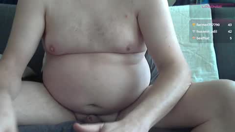 Snapshot of wilbert31 chatting on 02/27/25, 12:02 wilbert online show from 02/27/25, 12:02