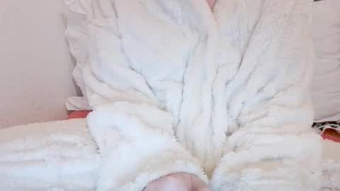 Ella online show from 01/31/26, 09:13