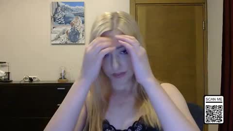 Snapshot of wild_silk_desire chatting on 09/28/25, 12:54 Alina online show from 09/28/25, 12:54