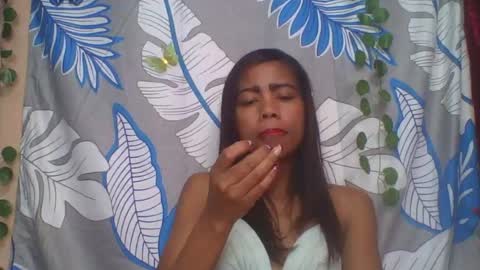 Snapshot of wildah chatting on 07/09/26, 01:59 wildah online show from 07/09/26, 01:59