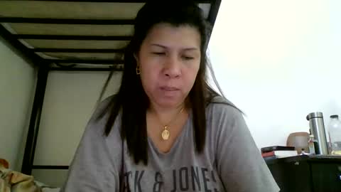 Snapshot of wildbrownchick69 chatting on 11/19/25, 06:02 WildChick online show from 11/19/25, 06:02