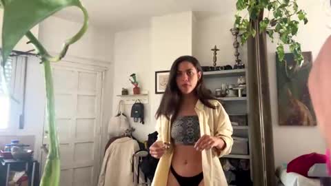 Snapshot of wilderswomen chatting on 11/01/25, 01:35 wilderswomen online show from 11/01/25, 01:35