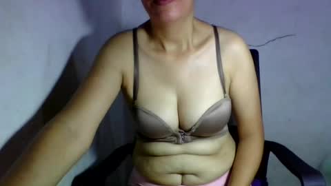Snapshot of wildflower206042 chatting on 06/16/26, 06:16 xxLavanderxx online show from 06/16/26, 06:16