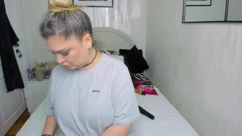 Miss Deea online show from 05/31/26, 04:53
