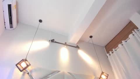 Kitty online show from 03/25/26, 04:51