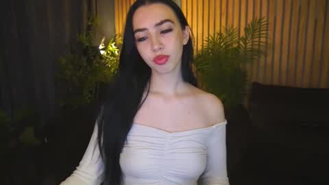 Alena online show from 10/21/25, 05:52