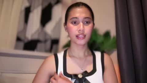 CHRISTINE online show from 02/17/26, 12:45