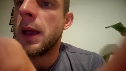 Snapshot of wildmike93 chatting on 10/18/25, 07:47 wildmike93 online show from 10/18/25, 07:47