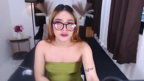 Snapshot of wildsassy0719 chatting on 12/27/24, 02:58 shea online show from 12/27/24, 02:58