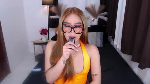 Snapshot of wildsassy0719 chatting on 01/07/25, 09:35 shea online show from 01/07/25, 09:35