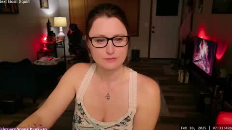 Snapshot of wildsouthernpeach chatting on 02/11/25, 01:31 Ivy online show from 02/11/25, 01:31