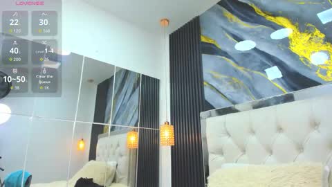 wild online show from 10/29/25, 02:03