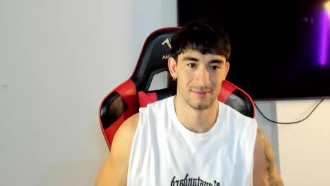 Snapshot of will_ferrari300 chatting on 02/11/26, 02:00 will_ferrari300 online show from 02/11/26, 02:00