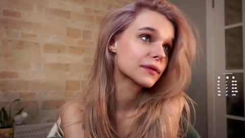 Eva online show from 03/10/25, 07:53