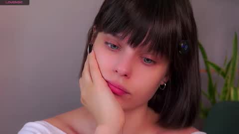 Eva online show from 09/17/25, 01:29