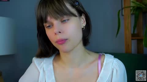 Eva online show from 10/06/25, 01:14