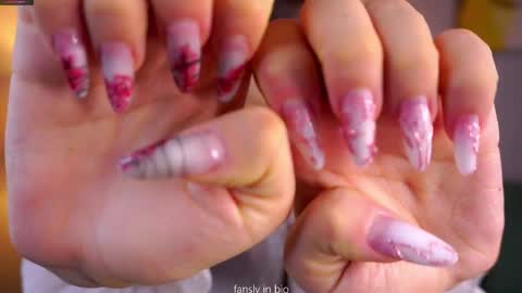 Eva online show from 10/13/25, 01:05