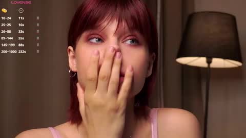 Eva online show from 11/17/25, 11:38