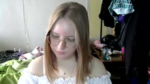 Olivia online show from 07/09/26, 05:44